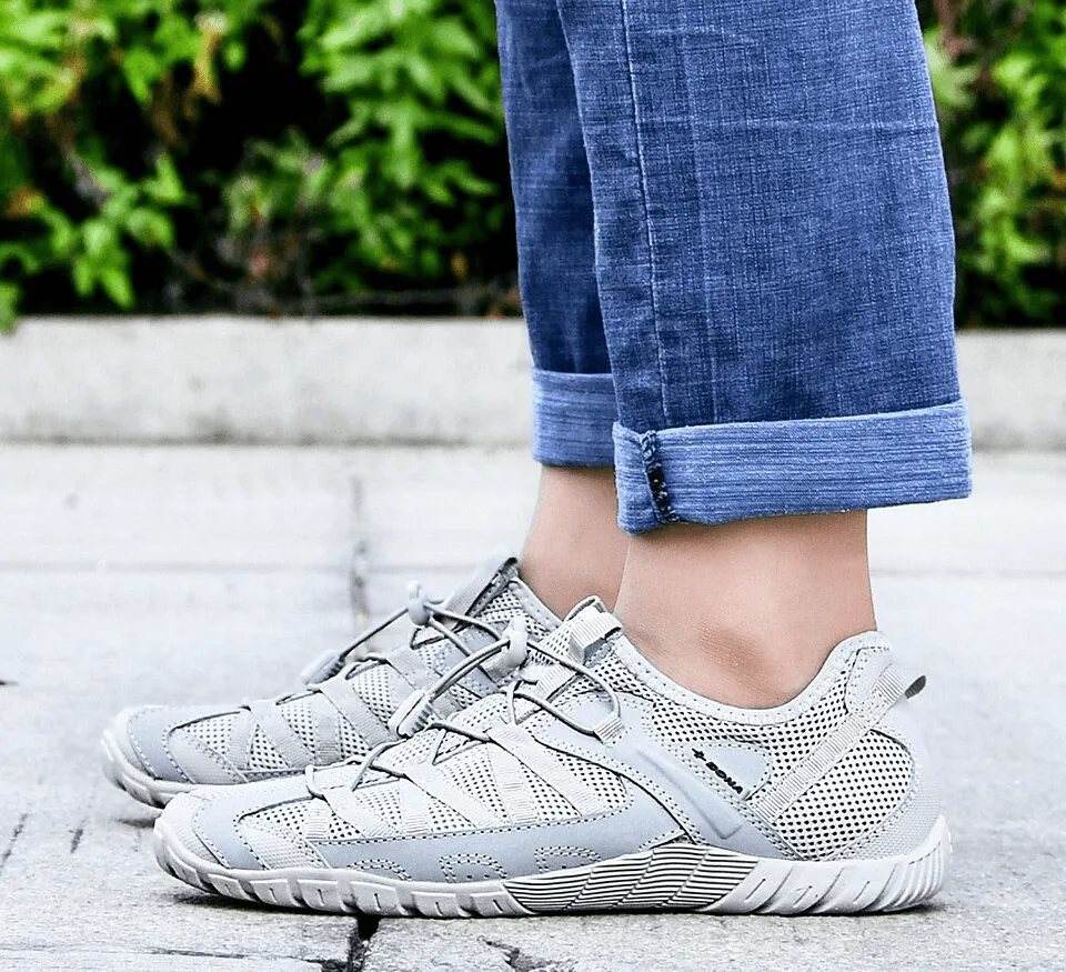 Breathable Mesh Flexible Sneakers for Men / Lightweight Sports Footwear - SF0758