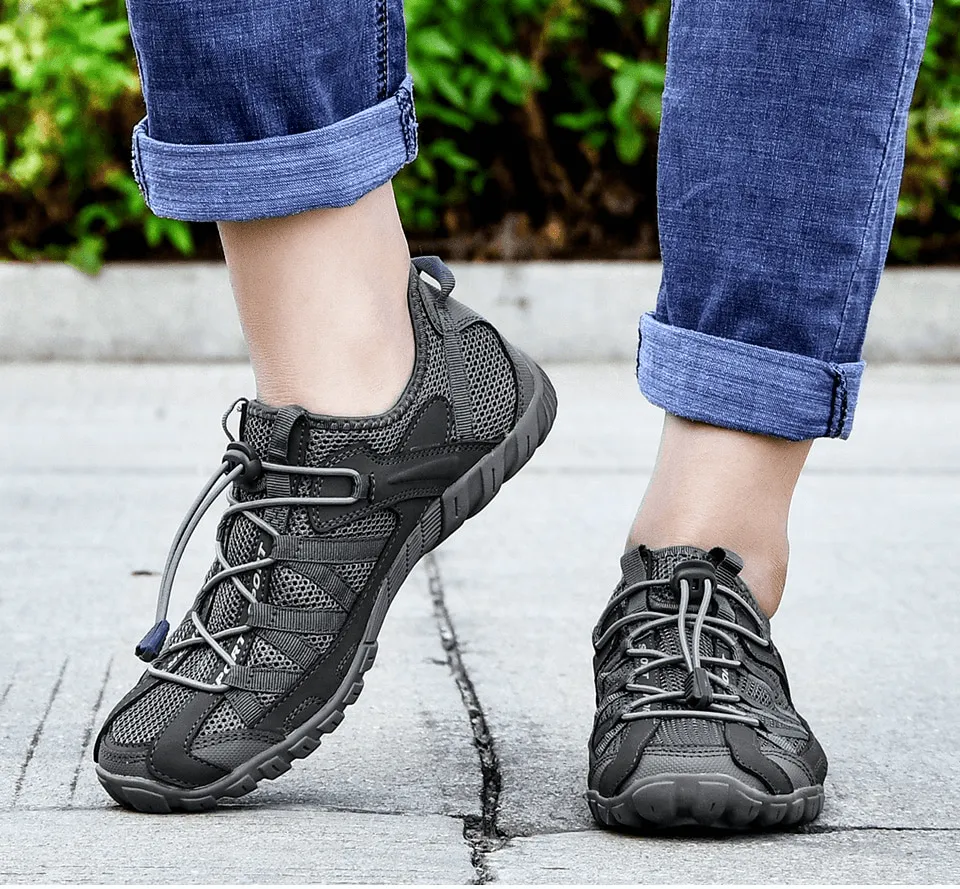 Breathable Mesh Flexible Sneakers for Men / Lightweight Sports Footwear - SF0758