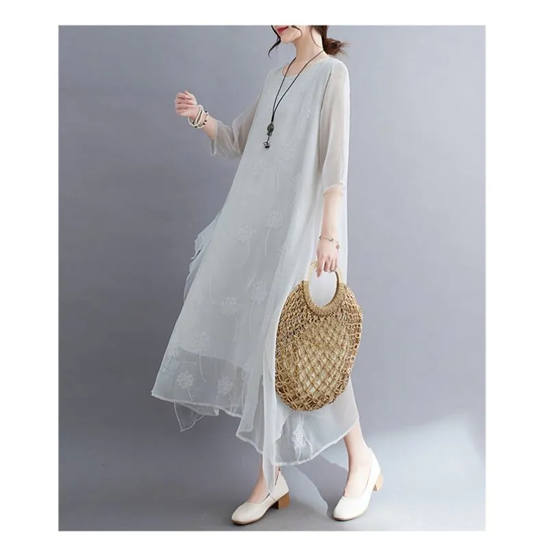 Fairy Round Neck Lace Embroidery Mulberry Silk Loose Fit Slimming Dress