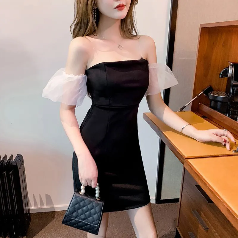 Off-Shoulder Hip-Hugging Patchwork Black Veil Dress