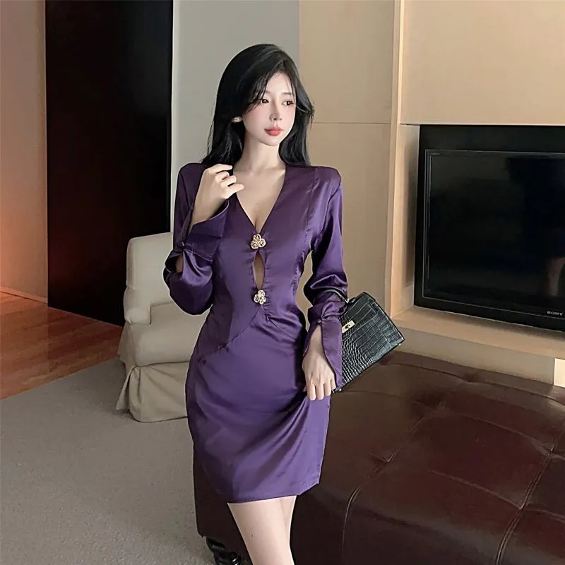 Slim-Fit Hip-Hugging Hollowed-Out Purple Invisible Niche Satin Finish Dress
