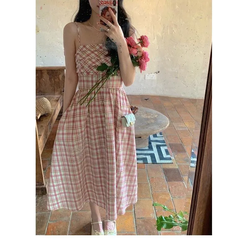 Slimming Cinched Waist French Style Solid Strapless Dress